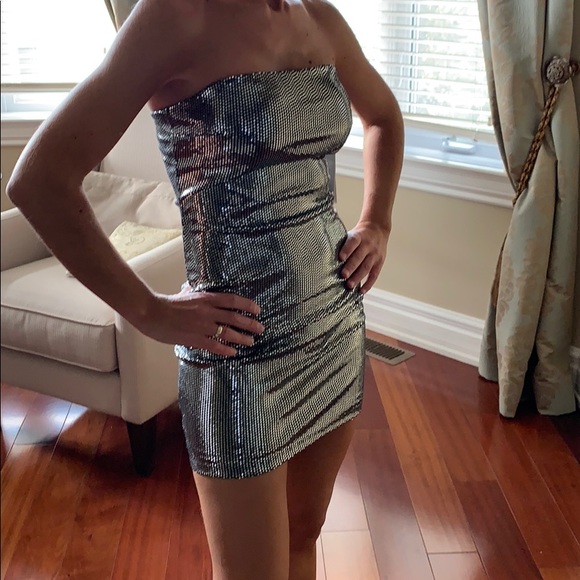 iris Dresses & Skirts - Glittery bodycon dress NWT
